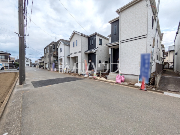接道状況および現場風景 【所沢市東所沢4丁目】 接道状況および現場風景 【所沢市東所沢4丁目】