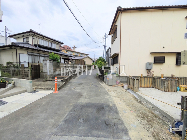接道状況および現場風景 【福岡市東区香椎駅東1丁目】 接道状況および現場風景 【福岡市東区香椎駅東1丁目】