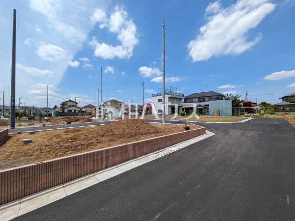 接道状況および現場風景 【東村山市秋津町3丁目】 接道状況および現場風景 【東村山市秋津町3丁目】