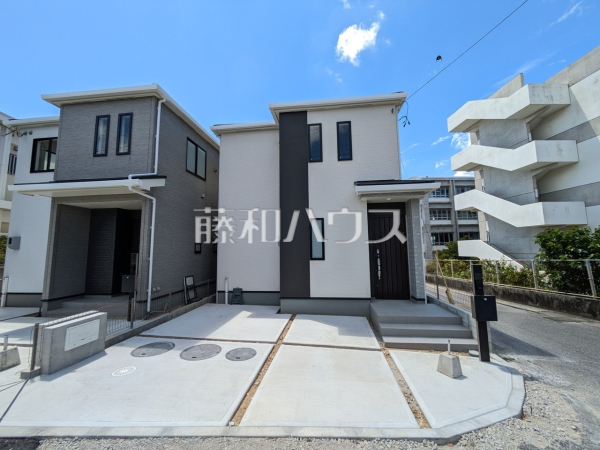 A号棟 並列2台駐車可能なカースペース(車種による) 【読谷村字伊良皆】 A号棟 並列2台駐車可能なカースペース(車種による) 【読谷村字伊良皆】