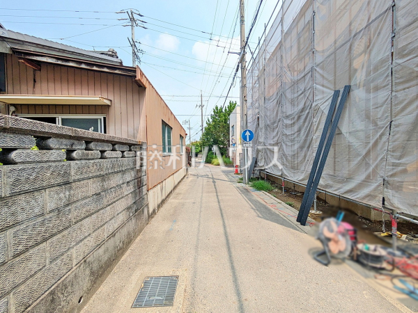 接道状況および現場風景 【北名古屋市六ツ師中屋敷】 接道状況および現場風景 【北名古屋市六ツ師中屋敷】