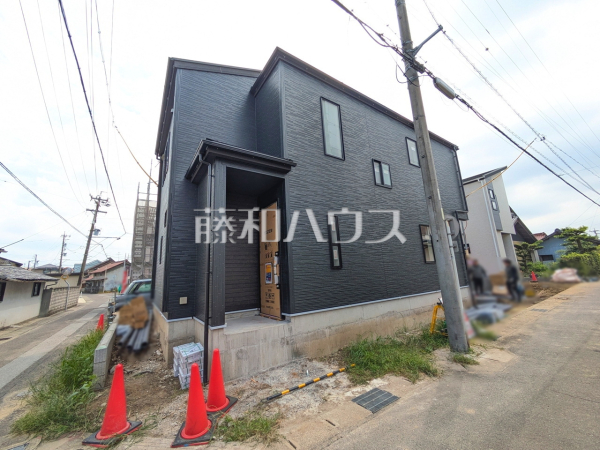 2号棟 外観 【北名古屋市六ツ師中屋敷】 2号棟 外観 【北名古屋市六ツ師中屋敷】