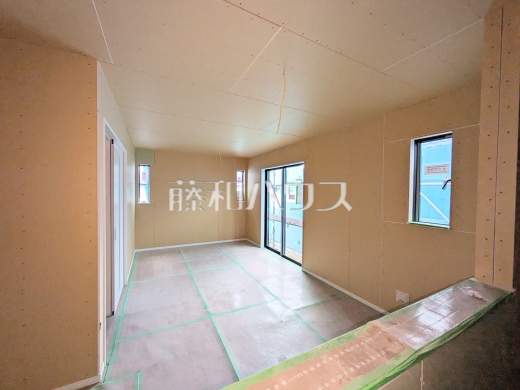 B号棟 リビング(施工中) 【調布市富士見町3丁目】