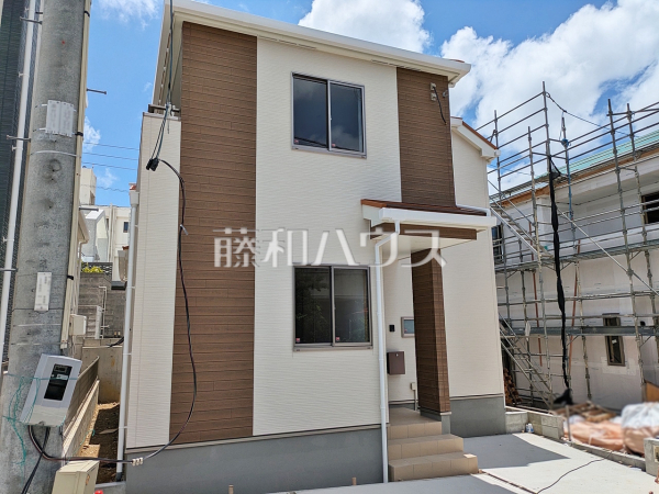 B号棟 外観(施工中) 【宜野湾市嘉数2丁目】 B号棟 外観(施工中) 【宜野湾市嘉数2丁目】