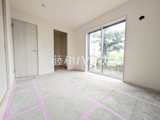 居室(施工中) 【府中市押立町5丁目】