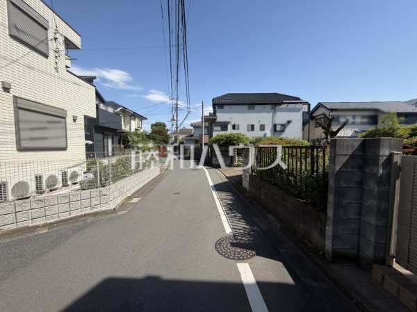 接道状況および現場風景 【西東京市下保谷5丁目】 接道状況および現場風景 【西東京市下保谷5丁目】