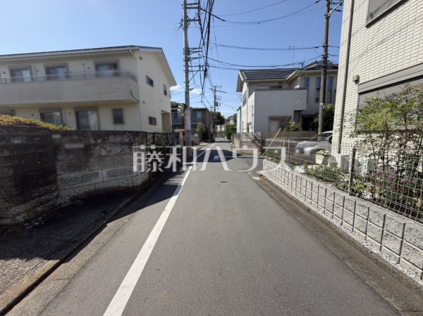 接道状況および現場風景 【西東京市下保谷5丁目】 接道状況および現場風景 【西東京市下保谷5丁目】