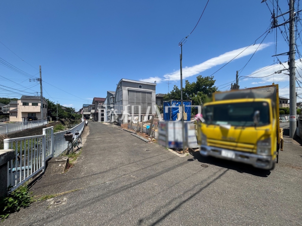 接道状況および現場風景 【東村山市諏訪町1丁目】 接道状況および現場風景 【東村山市諏訪町1丁目】