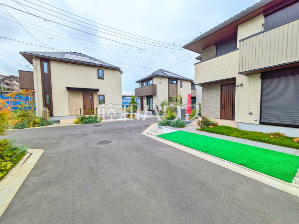 接道状況および現場風景 【小平市花小金井6丁目】 接道状況および現場風景 【小平市花小金井6丁目】