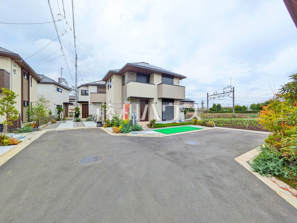 接道状況および現場風景 【小平市花小金井6丁目】 接道状況および現場風景 【小平市花小金井6丁目】