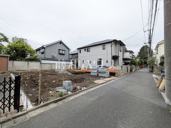接道状況および現場風景 【三鷹市井口4丁目】 接道状況および現場風景 【三鷹市井口4丁目】