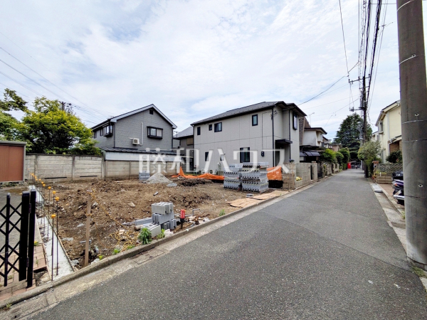 接道状況および現場風景 【三鷹市井口4丁目】 接道状況および現場風景 【三鷹市井口4丁目】