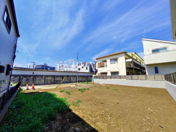接道状況および現場風景 【小金井市緑町5丁目】 接道状況および現場風景 【小金井市緑町5丁目】