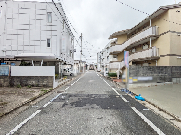 1号棟 接道状況および現場風景 【福岡市早良区南庄3丁目】 1号棟 接道状況および現場風景 【福岡市早良区南庄3丁目】