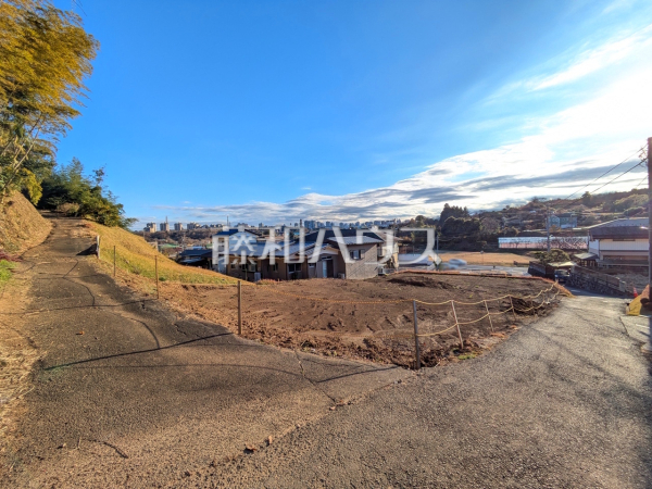 接道状況および現場風景 【八王子市中山】 接道状況および現場風景 【八王子市中山】