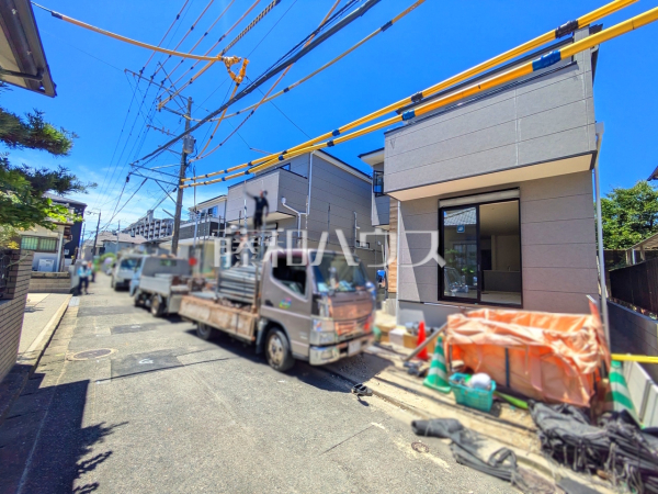 接道状況および現場風景 【福岡市早良区飯倉3丁目】 接道状況および現場風景 【福岡市早良区飯倉3丁目】