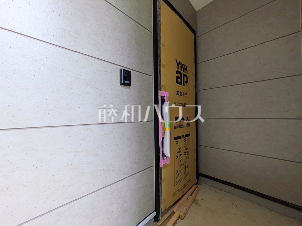 1号棟 玄関 【福岡市早良区飯倉3丁目】 1号棟 玄関 【福岡市早良区飯倉3丁目】