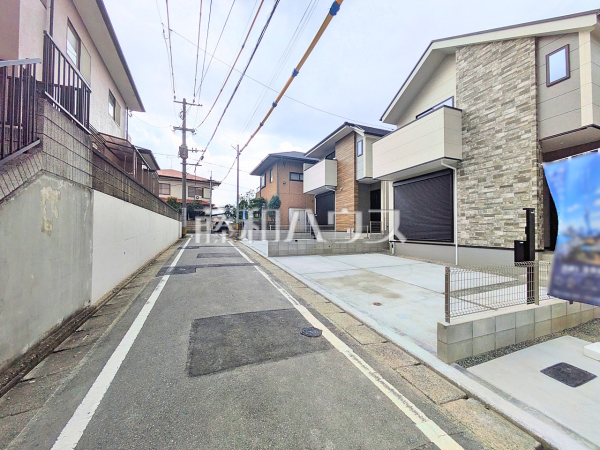 接道状況および現場風景 【福岡市中央区笹丘3丁目】 接道状況および現場風景 【福岡市中央区笹丘3丁目】