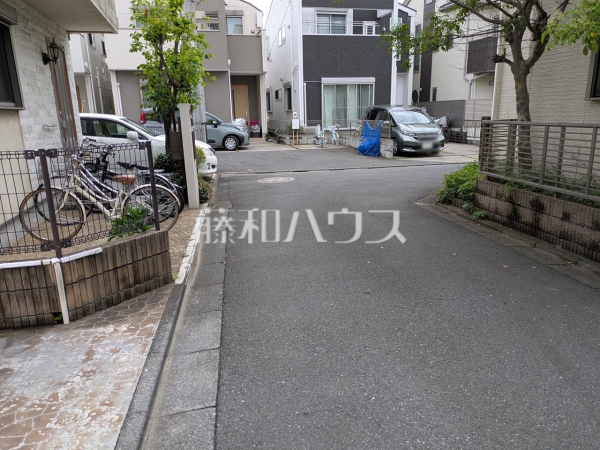 接道状況および現場風景 【練馬区石神井台2丁目】 接道状況および現場風景 【練馬区石神井台2丁目】