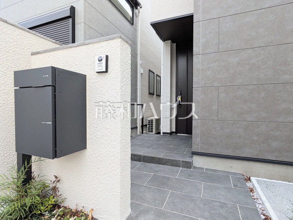 B号棟 玄関 【武蔵野市境南町4丁目】 B号棟 玄関 【武蔵野市境南町4丁目】