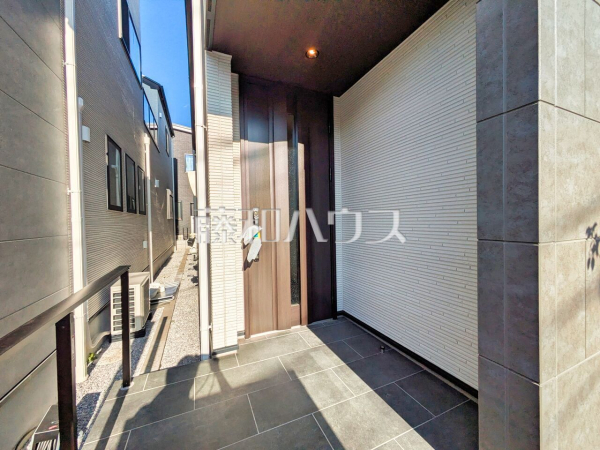 B号棟 玄関 【武蔵野市境南町4丁目】 B号棟 玄関 【武蔵野市境南町4丁目】
