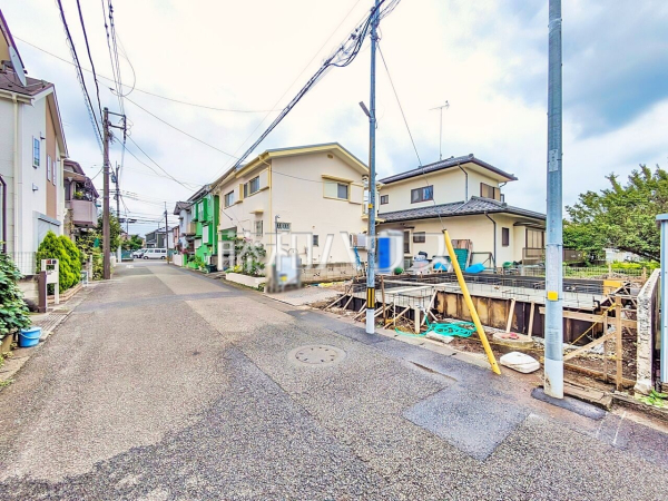 接道状況および現場風景 【立川市砂川町7丁目】ぜひ実物をご覧いただきたく思います。喜んでご案内いたしますのでお気軽にお問合せ下さい。 接道状況および現場風景 【立川市砂川町7丁目】ぜひ実物をご覧いただきたく思います。喜んでご案内いたしますのでお気軽にお問合せ下さい。