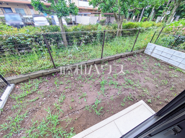 1号棟 庭 【東久留米市柳窪3丁目】 1号棟 庭 【東久留米市柳窪3丁目】