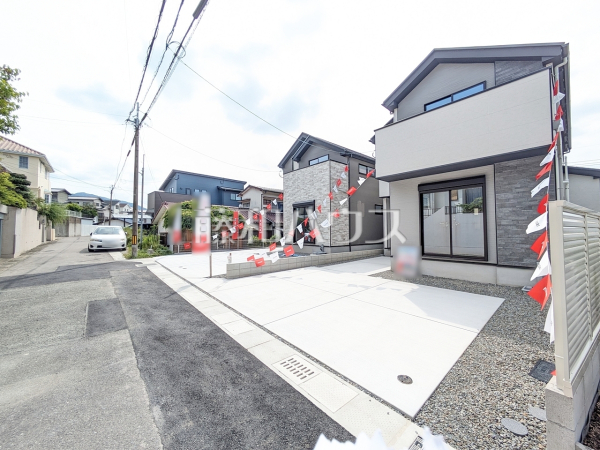 1号棟 接道状況および現場風景 【福岡市早良区飯倉6丁目】 1号棟 接道状況および現場風景 【福岡市早良区飯倉6丁目】