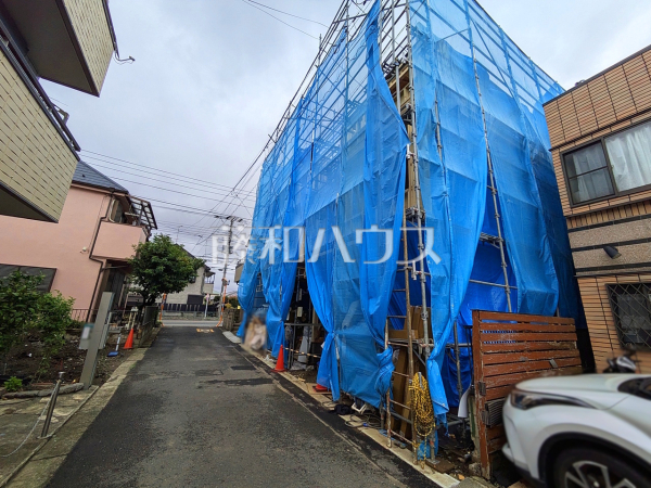 接道状況および現場風景 【狛江市和泉本町3丁目】 接道状況および現場風景 【狛江市和泉本町3丁目】