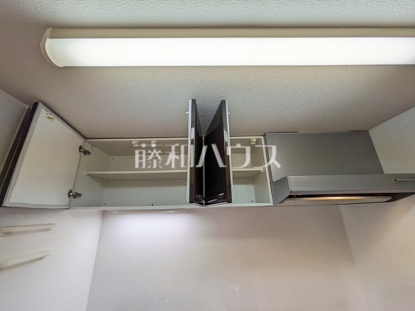 吊り戸棚 【日野台ハイツ】 吊り戸棚 【日野台ハイツ】