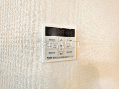 浴室給湯リモコン追焚機能付で時間差入浴もOK 浴室給湯リモコン追焚機能付で時間差入浴もOK