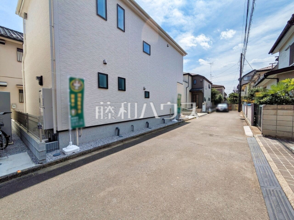 接道状況および現場風景 【所沢市上新井5丁目】 接道状況および現場風景 【所沢市上新井5丁目】