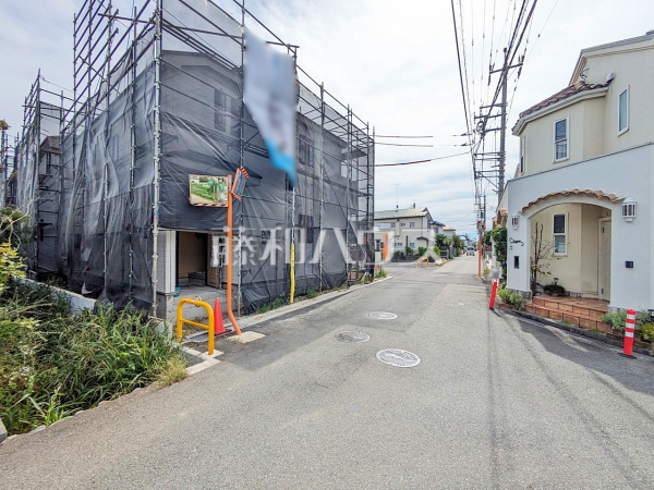 接道状況および現場風景 【昭島市中神町2丁目】 接道状況および現場風景 【昭島市中神町2丁目】