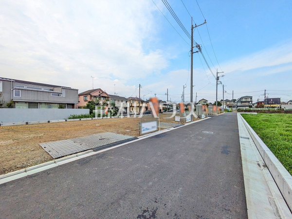接道状況および現場風景 【昭島市中神町2丁目】 接道状況および現場風景 【昭島市中神町2丁目】