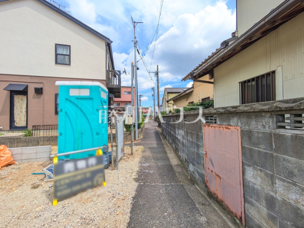 接道状況および現場風景 【名古屋市北区楠味鋺3丁目】 接道状況および現場風景 【名古屋市北区楠味鋺3丁目】