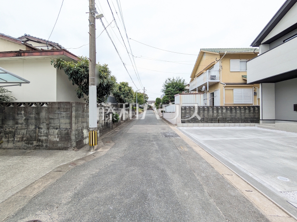 1号棟 接道状況および現場風景 【福岡市東区八田3丁目】 1号棟 接道状況および現場風景 【福岡市東区八田3丁目】