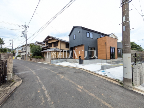 接道状況および現場風景 【所沢市大字下安松】 接道状況および現場風景 【所沢市大字下安松】
