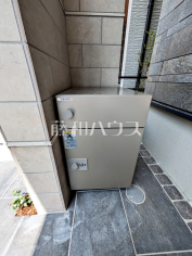 2号棟 宅配ボックス 【練馬区豊玉北1丁目】ネット通販での荷物の受取り時に役立つ宅配ボックス!外出中でも帰宅時間を気にせず受け取れるのは便利ですね 2号棟 宅配ボックス 【練馬区豊玉北1丁目】ネット通販での荷物の受取り時に役立つ宅配ボックス!外出中でも帰宅時間を気にせず受け取れるのは便利ですね
