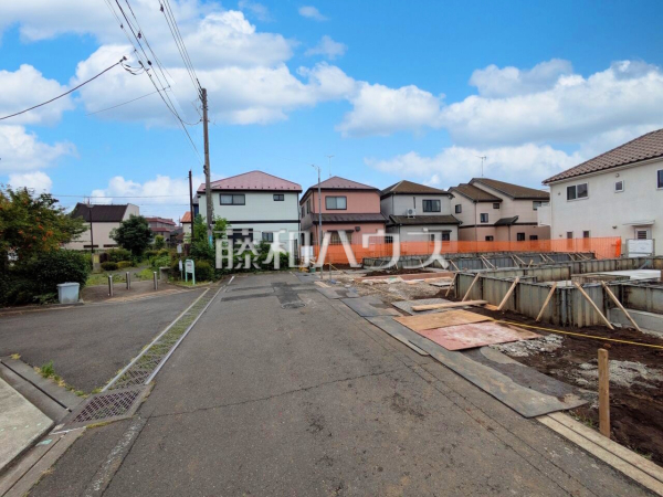 接道状況および現場風景 【日野市日野台2丁目】 接道状況および現場風景 【日野市日野台2丁目】