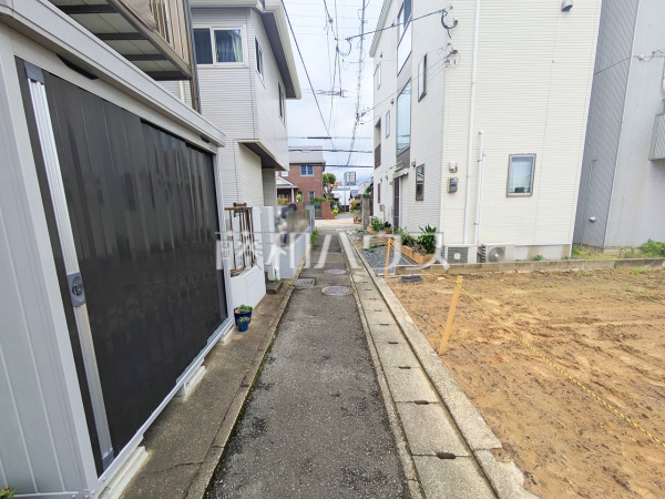 接道状況および現場風景 【福岡市西区小戸1丁目】 接道状況および現場風景 【福岡市西区小戸1丁目】