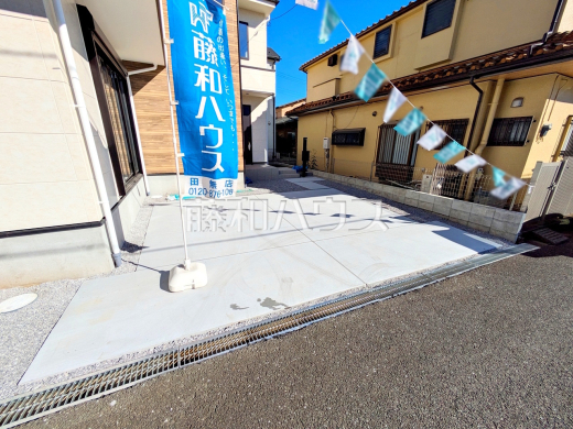 カースペース 来客時や駐輪スペースとしても利用可能なカースペース2台可(車種による) 【西東京市芝久保町4丁目】