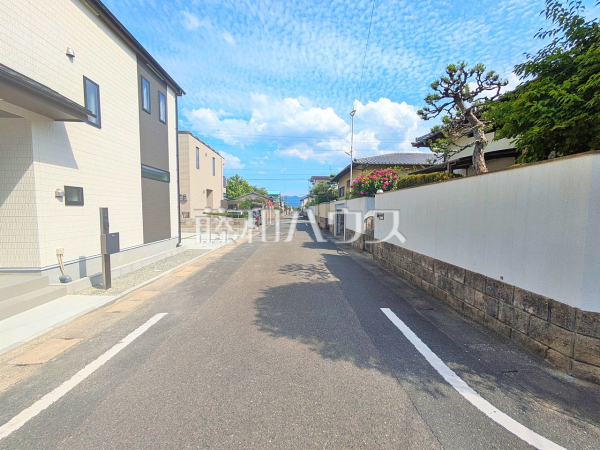 接道状況および現場風景 【福岡市西区野方3丁目】 接道状況および現場風景 【福岡市西区野方3丁目】