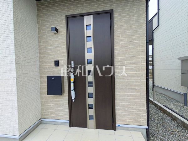 B号棟 玄関 【福岡市西区野方3丁目】 B号棟 玄関 【福岡市西区野方3丁目】