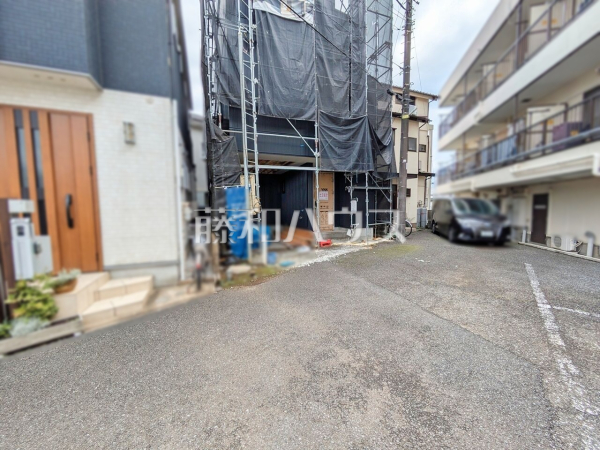接道状況および現場風景 【所沢市若狭4丁目】 接道状況および現場風景 【所沢市若狭4丁目】