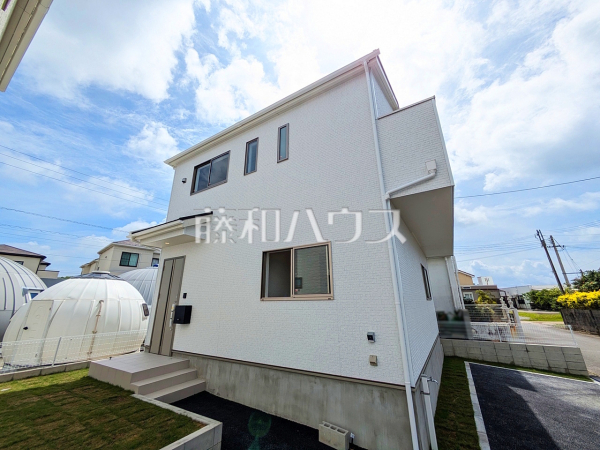 2号棟 外観 【うるま市勝連南風原】 2号棟 外観 【うるま市勝連南風原】