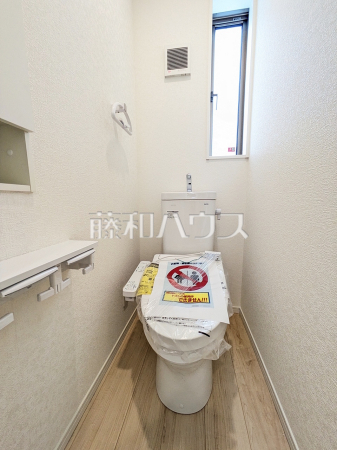2号棟 トイレ 【うるま市勝連南風原】 2号棟 トイレ 【うるま市勝連南風原】
