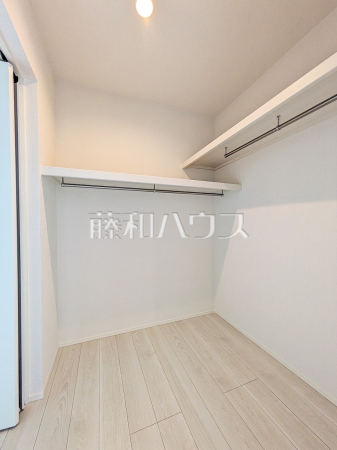 1号棟 ウォークインクローゼット 【朝霞市三原5丁目】 1号棟 ウォークインクローゼット 【朝霞市三原5丁目】