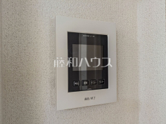 TVモニター付きインターホン訪問者がひと目で分かります TVモニター付きインターホン訪問者がひと目で分かります