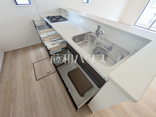 6号棟 キッチン収納 【八王子市楢原町】 6号棟 キッチン収納 【八王子市楢原町】