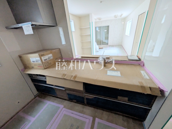 2号棟 キッチン(施工中) 【府中市四谷3丁目】 2号棟 キッチン(施工中) 【府中市四谷3丁目】